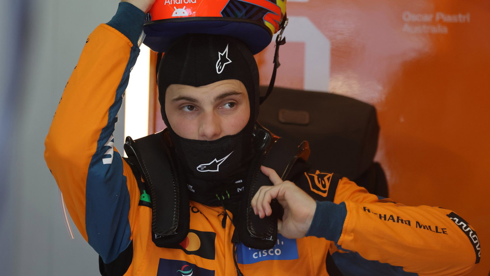 Piastri was angry with Sainz 