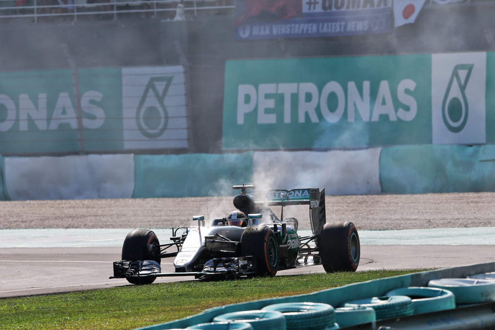 You can hear Hamilton's pain through this picture