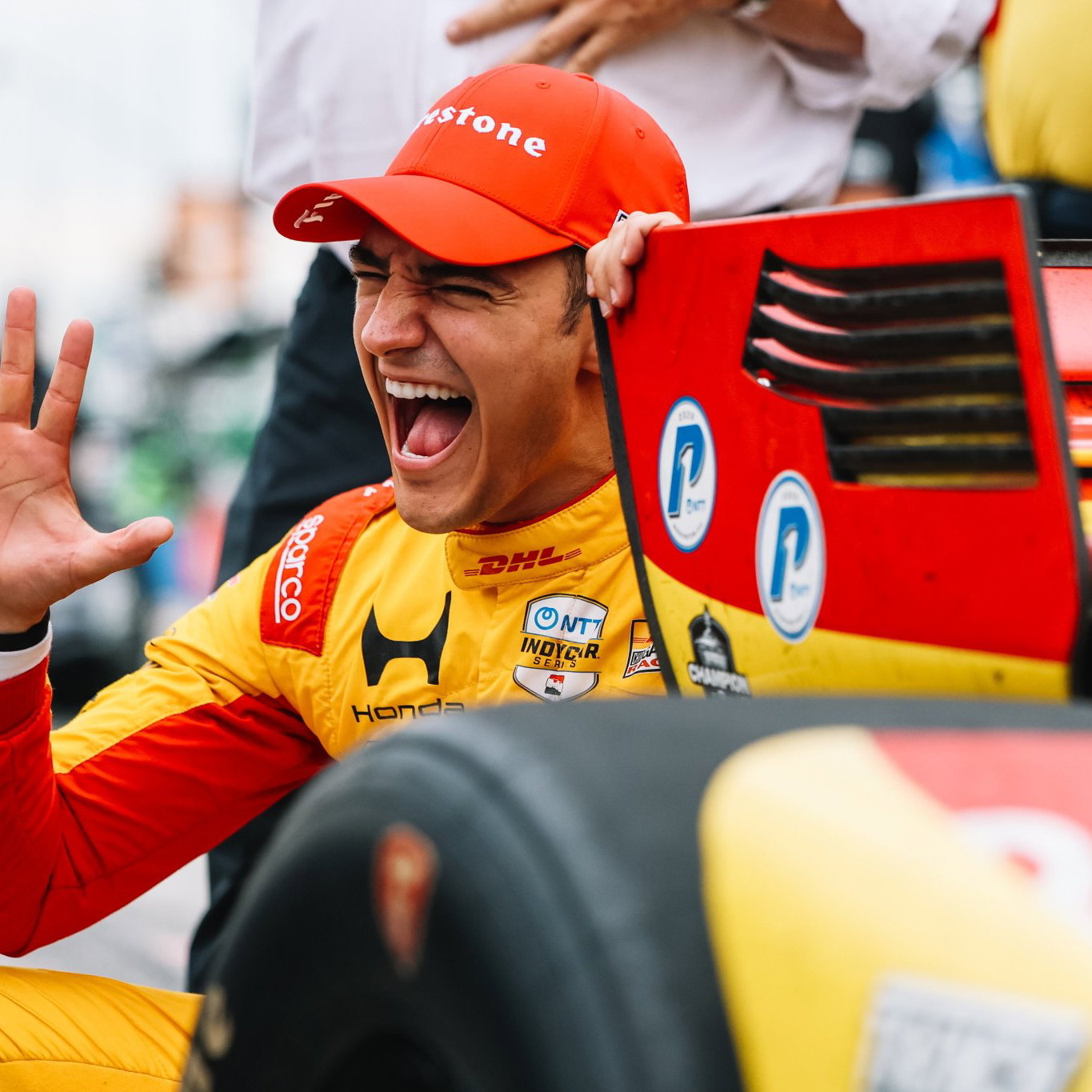 Palou celebrates a record-breaking IndyCar title