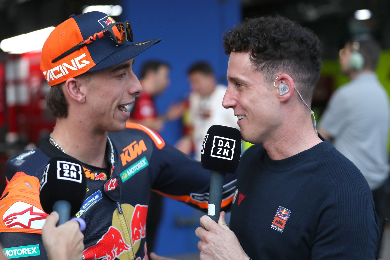 Pedro Acosta speaking with Pol Espargaro at 2026 MotoGP Thai Grand Prix. Credit: Gold and Goose.