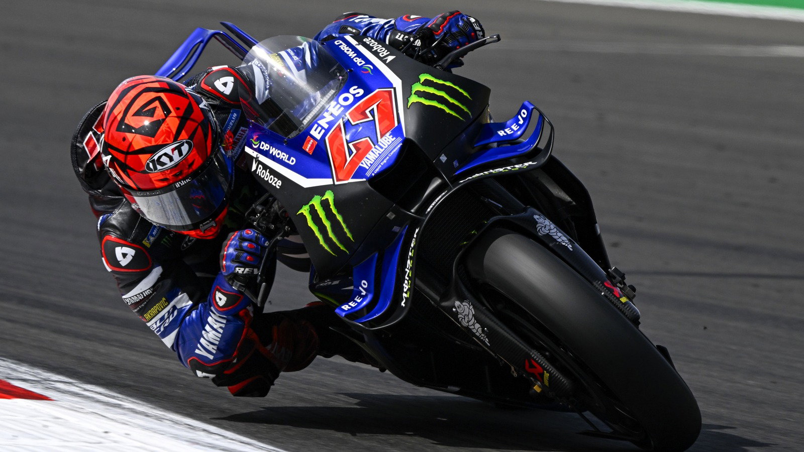 Augusto Fernandez explains purpose of 1000cc Yamaha wildcards ahead of 850cc era.