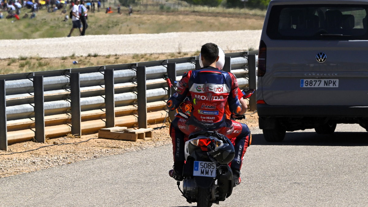 “A big mess” - Unseen incidents shake up opening lap of Aragon MotoGP Sprint