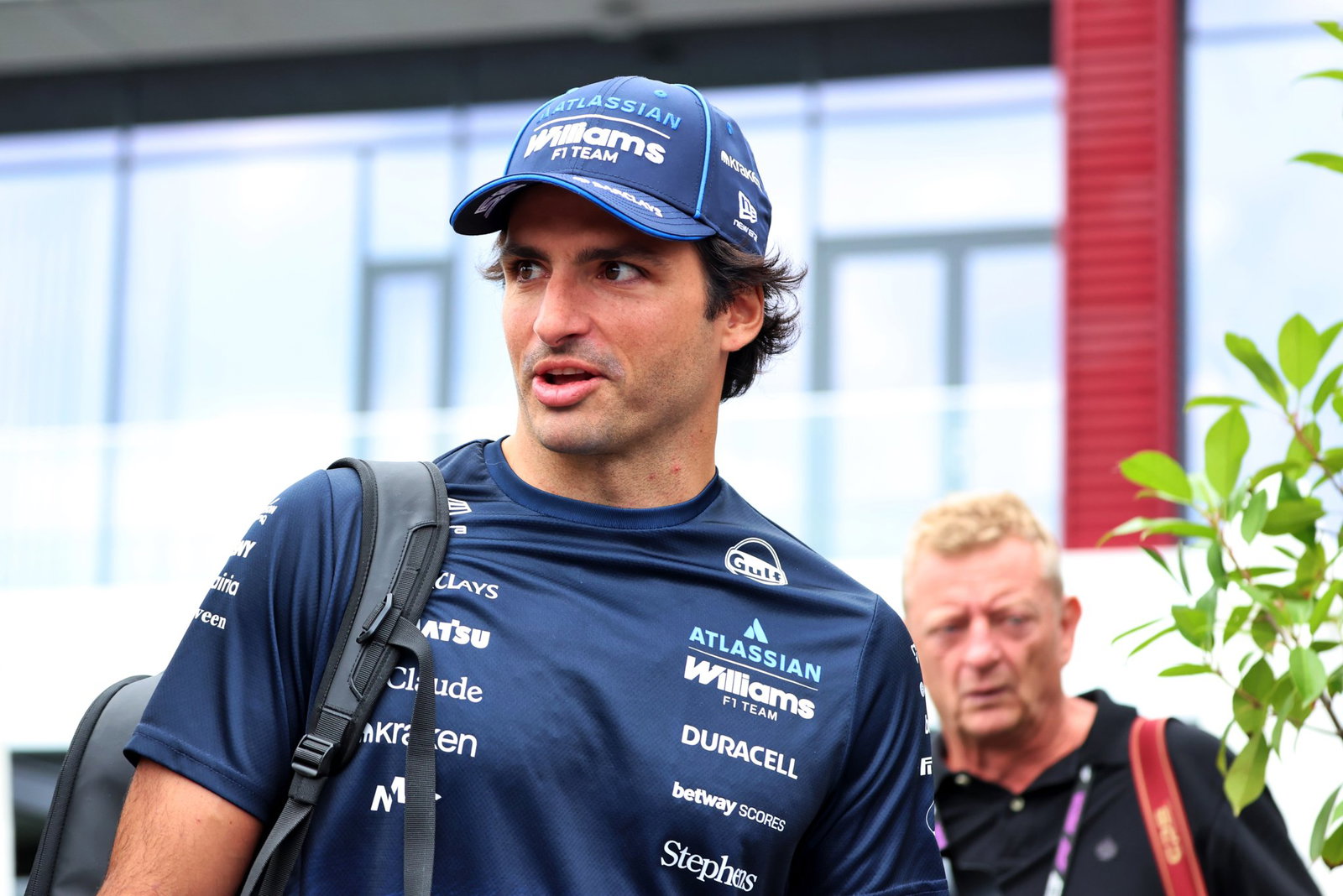 Sainz has signed a multi-year contract extension with Williams 