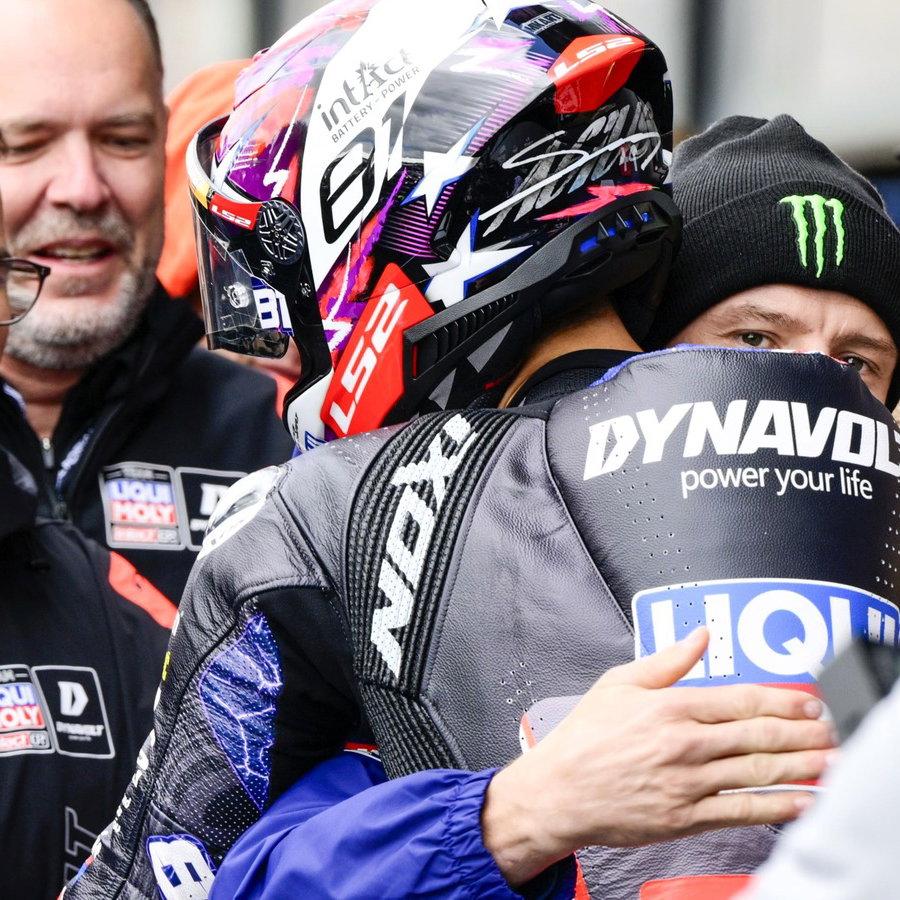 Jack Miller congratulates Senna Agius.
