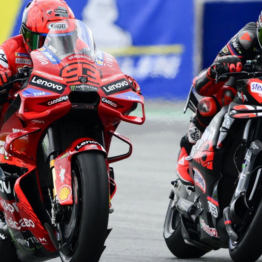 Marc Marquez, Marco Bezzecchi, 2025 Austrian MotoGP.