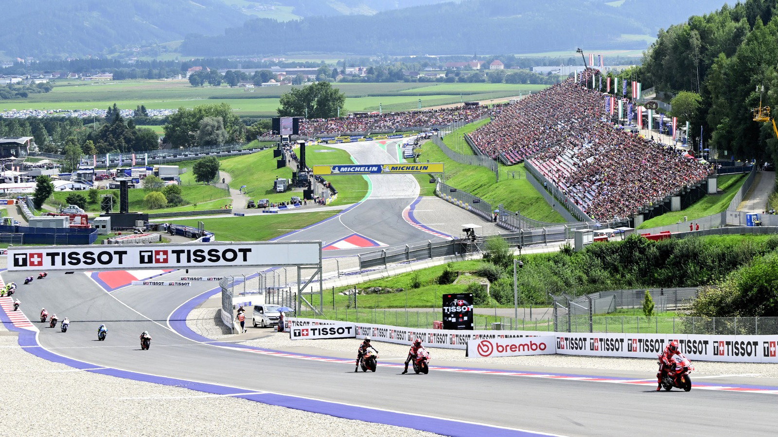 Marc Marquez leads, 2025 Austrian MotoGP.