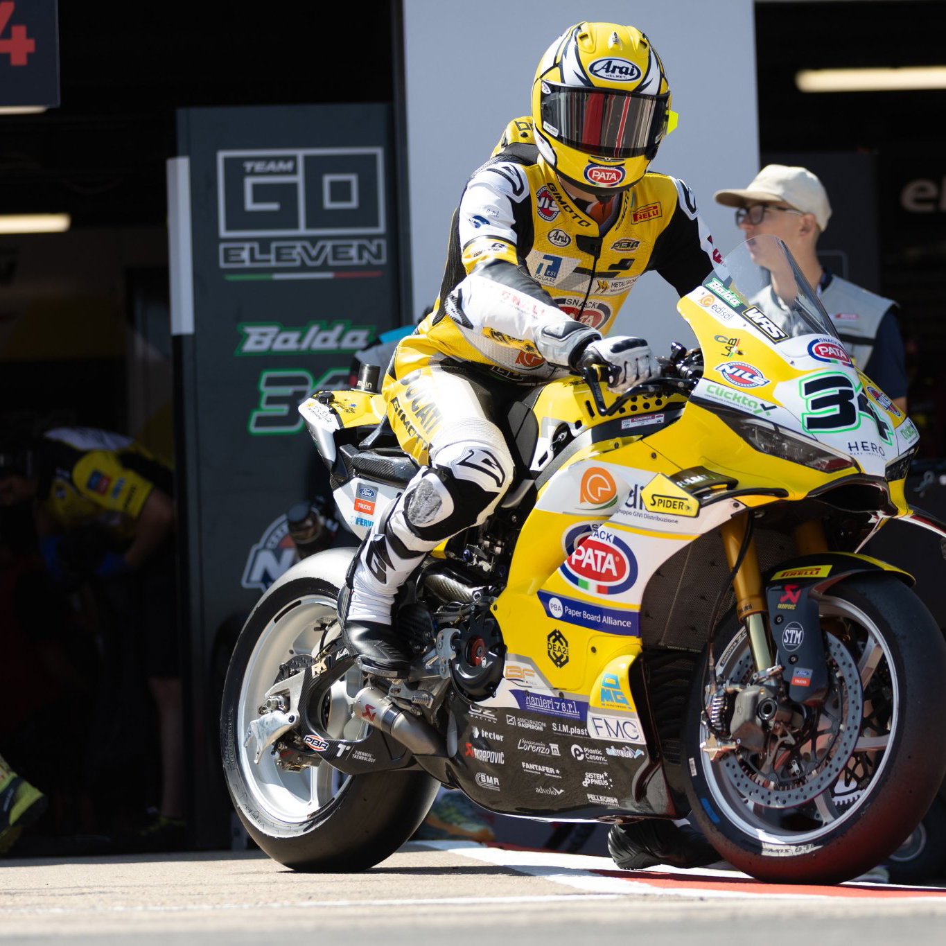 Lorenzo Baldassarri, 2026 UK WorldSBK, leaving pit box. Credit: Gold and Goose.