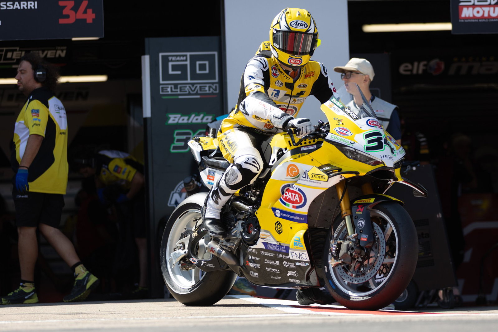 Lorenzo Baldassarri, 2026 UK WorldSBK, leaving pit box. Credit: Gold and Goose.