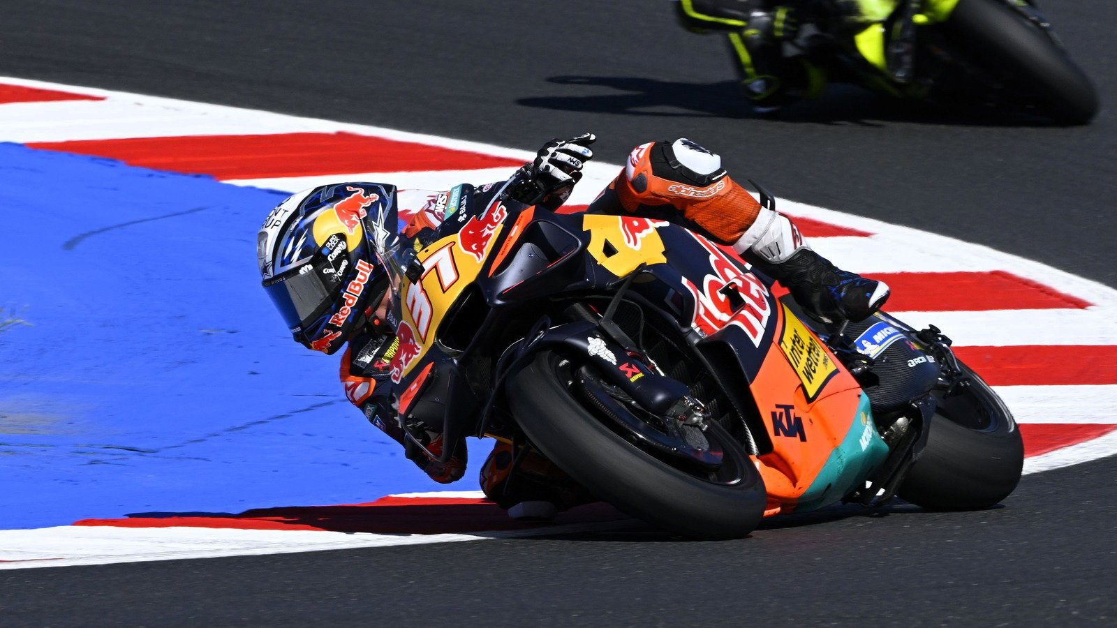 KTM explains the “crucial moment” missing from RC16