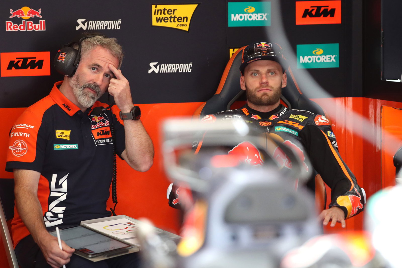 Brad Binder & Phil Marron, 2026 MotoGP Austrian Grand Prix, pit box. Credit: Gold and Goose.