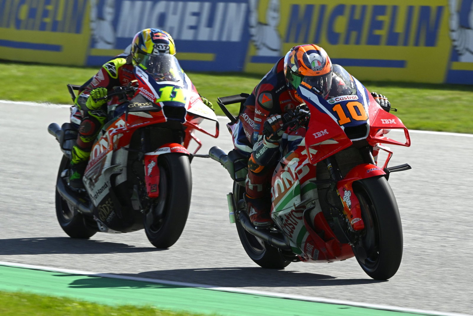 Luca Marini leads Diogo Moreira, 2026 MotoGP Austrian Grand Prix. Credit: Gold and Goose.