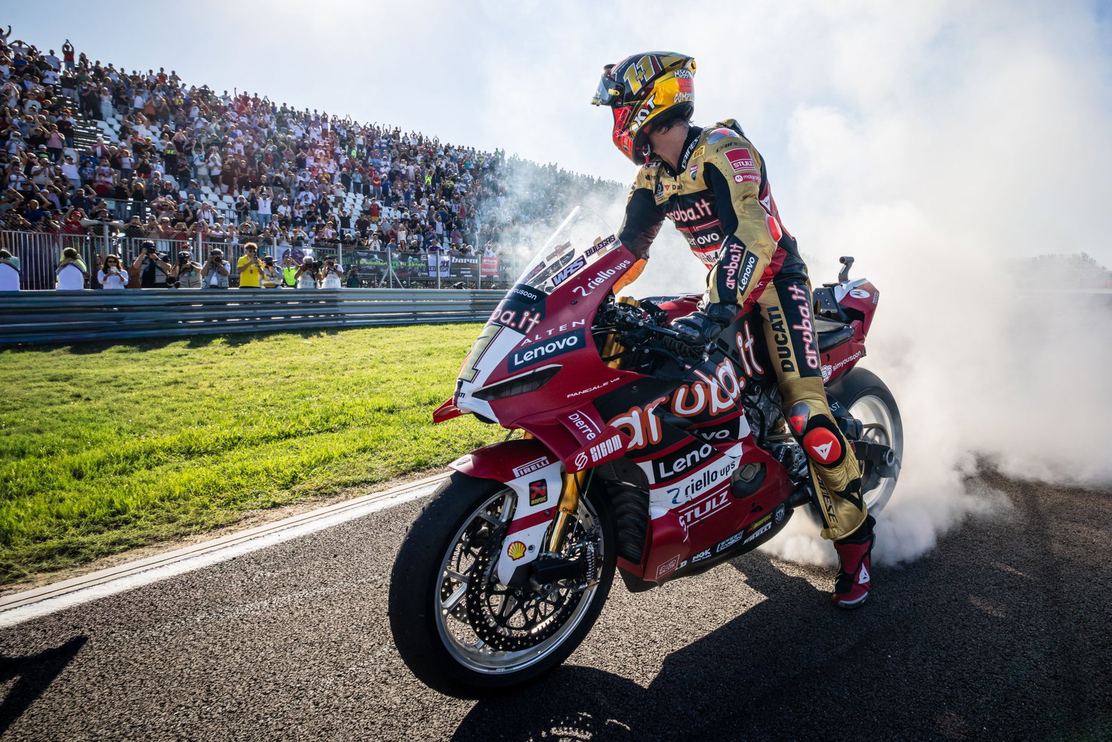 Nicolo Bulega, 2026 Italian WorldSBK, post-Race 2 cooldown lap burnout. Credit: Gold and Goose.