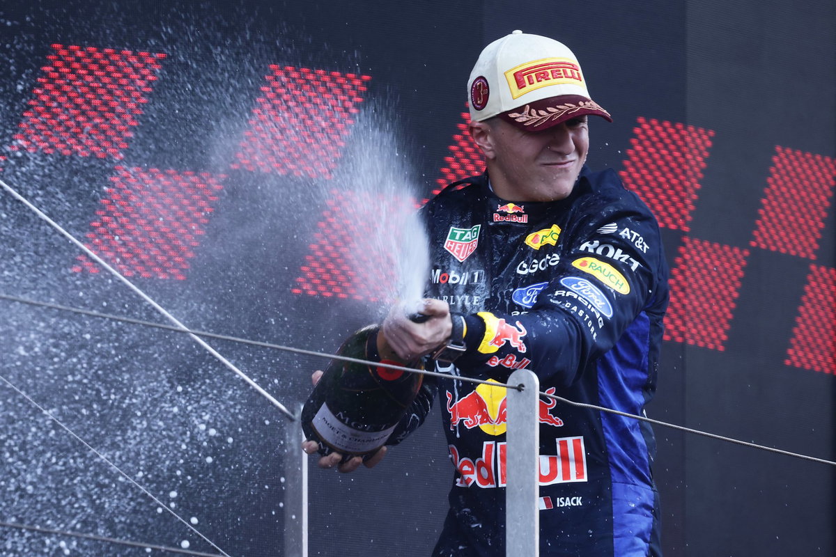 F1 2027 grid: Which drivers have a seat and who is out of contract