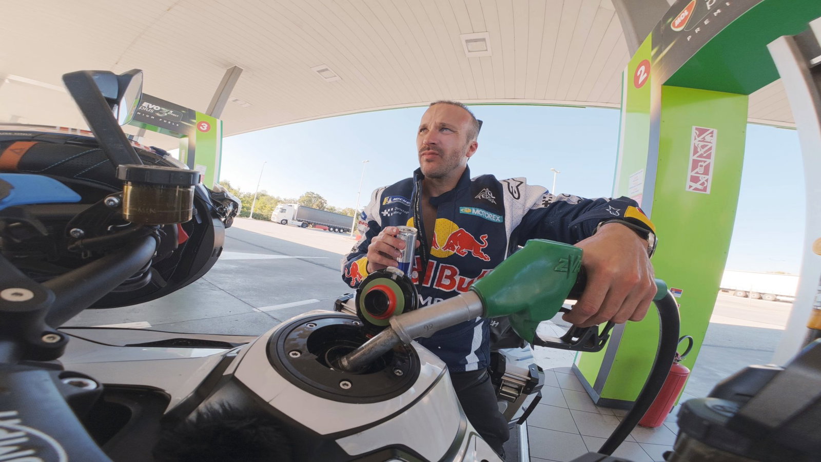 Sam Sunderland, 2026 record attempt. Credit: Baptiste Fauchille/Red Bull Content Pool.