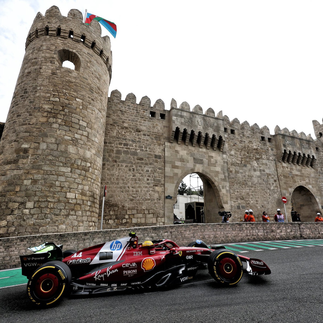 Lewis Hamilton passes the iconic castle section in Baku 