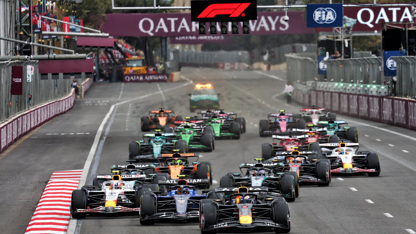 The start of the 2025 Azerbaijan Grand Prix 