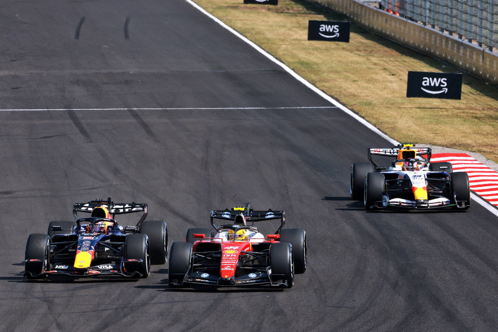 Verstappen wants more 'proper' overtaking
