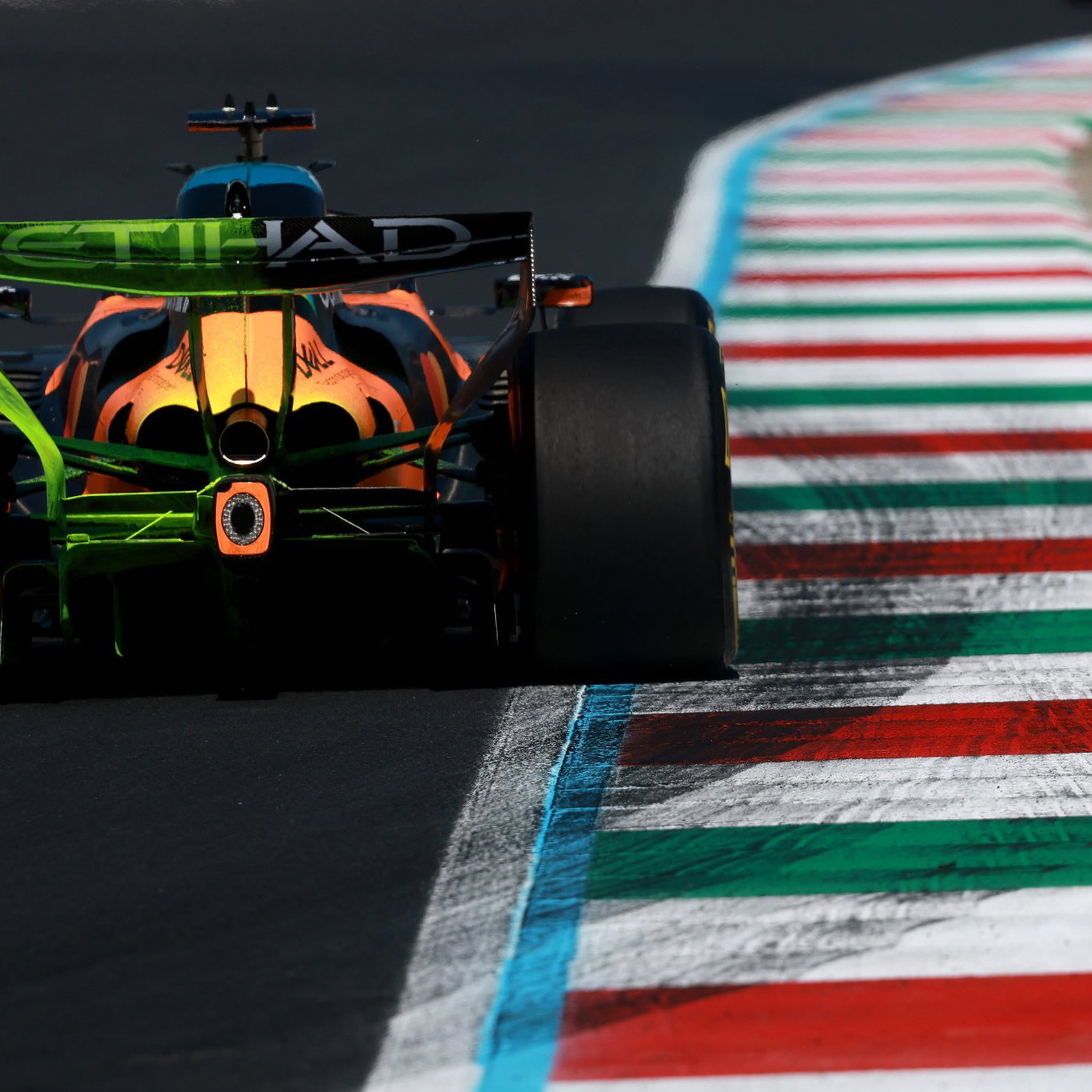 Piastri tests the H-wing at Monza