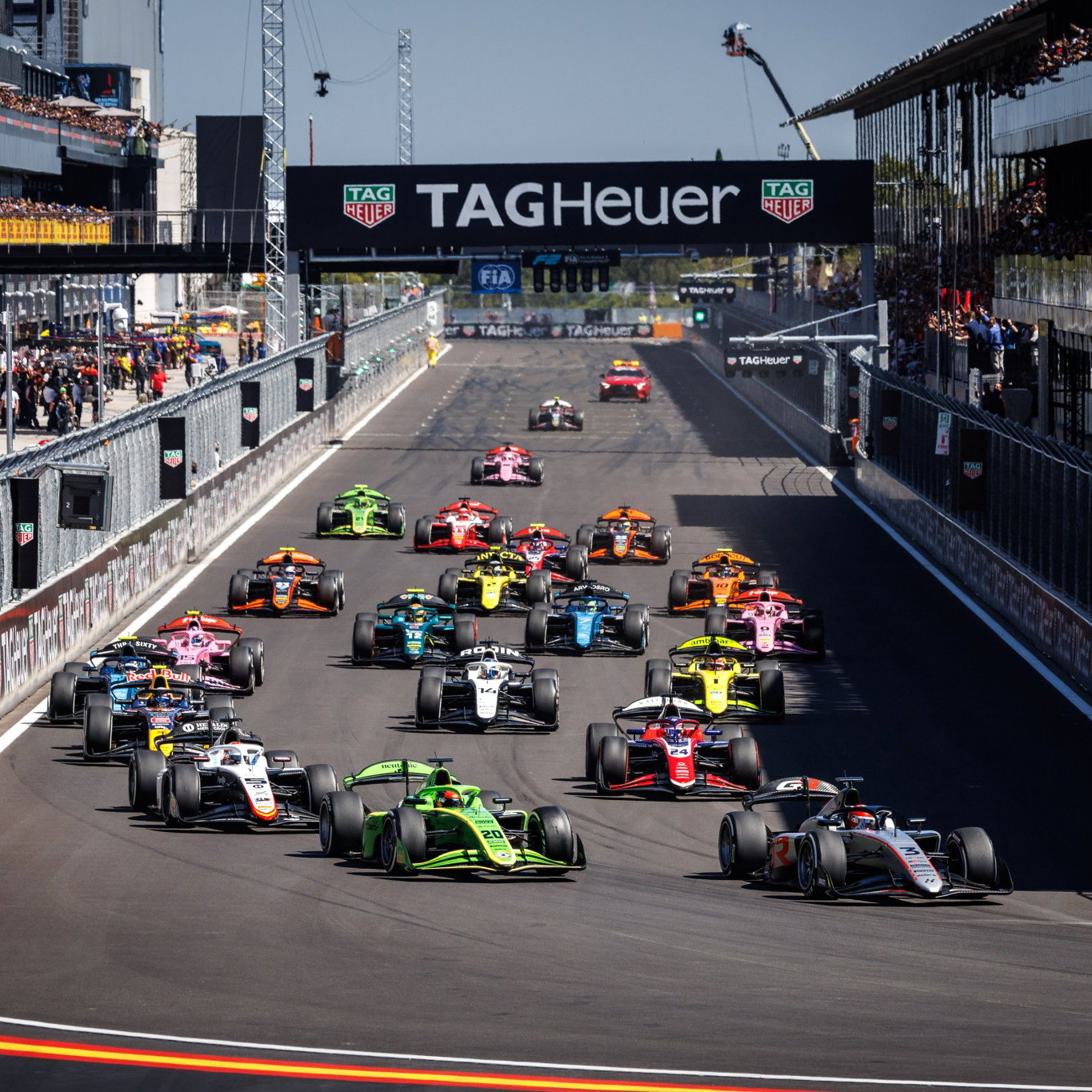 The start of the F2 feature race in Madrid 
