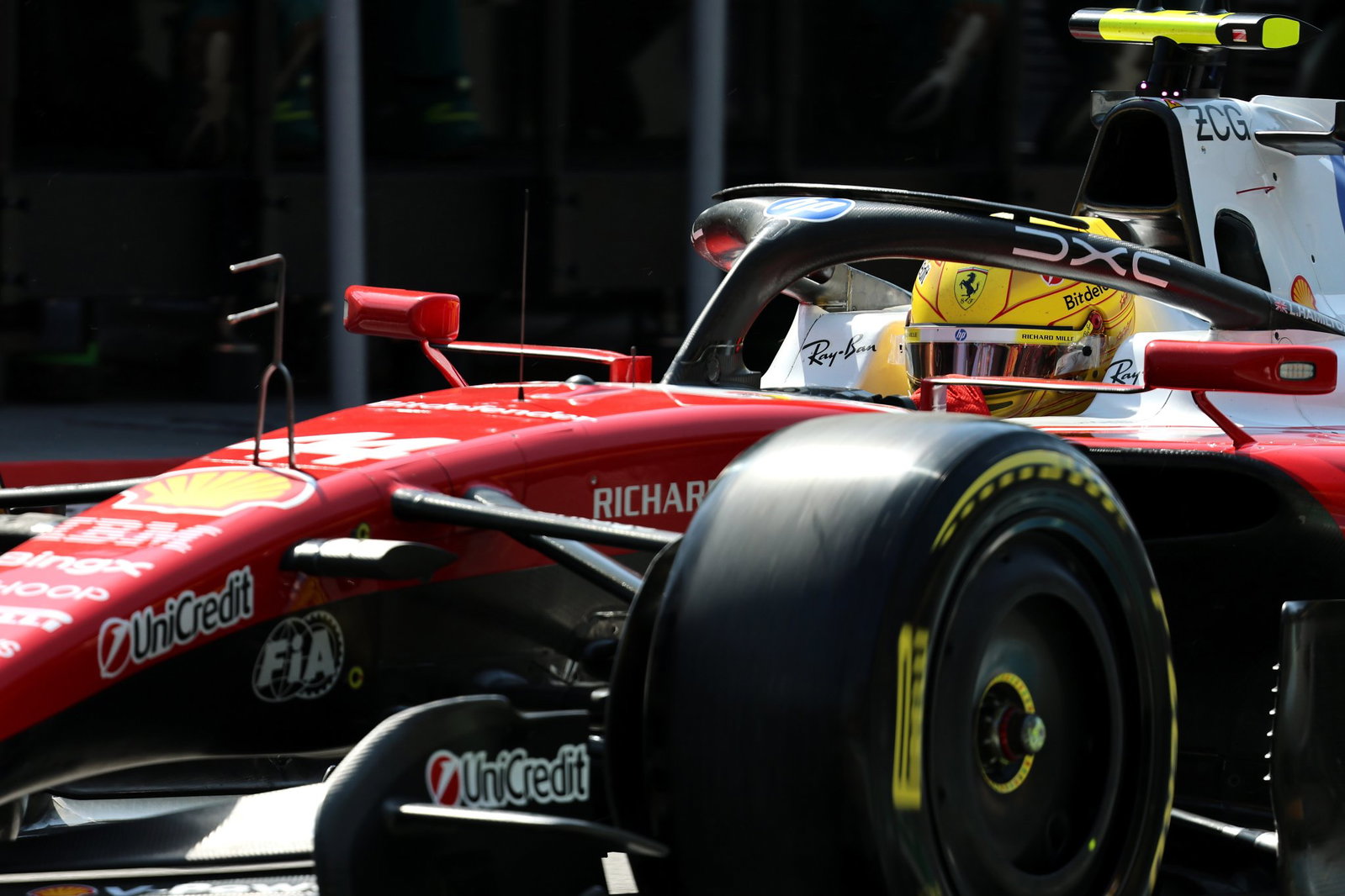 Lewis Hamilton had a near-miss with Liam Lawson in FP2
