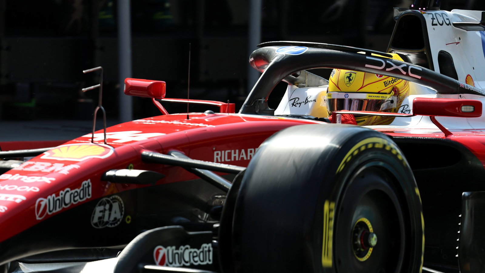 Lewis Hamilton had a near-miss with Liam Lawson in FP2