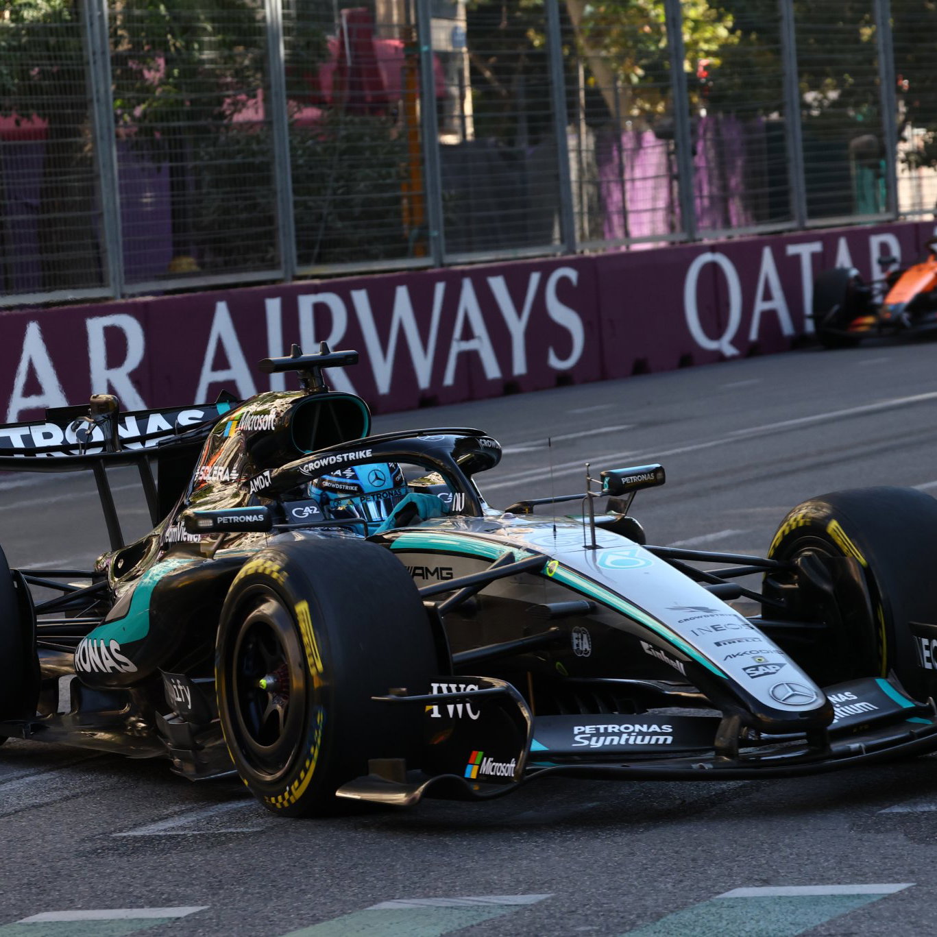 George Russell dominated the race in Baku