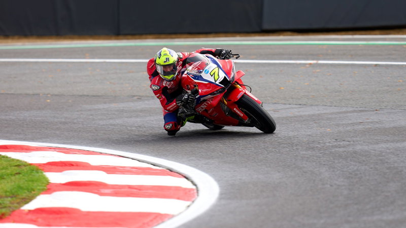 Hatch Files Ryan Vickers manages chatter return for BSB Brands Hatch Podium | Crash.net