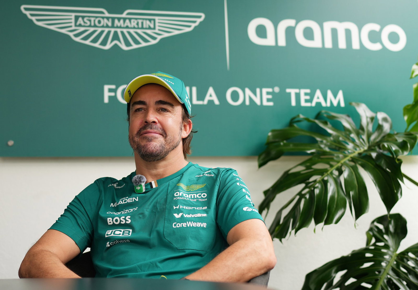 Alonso will continue to race with Aston Martin for at least one more year