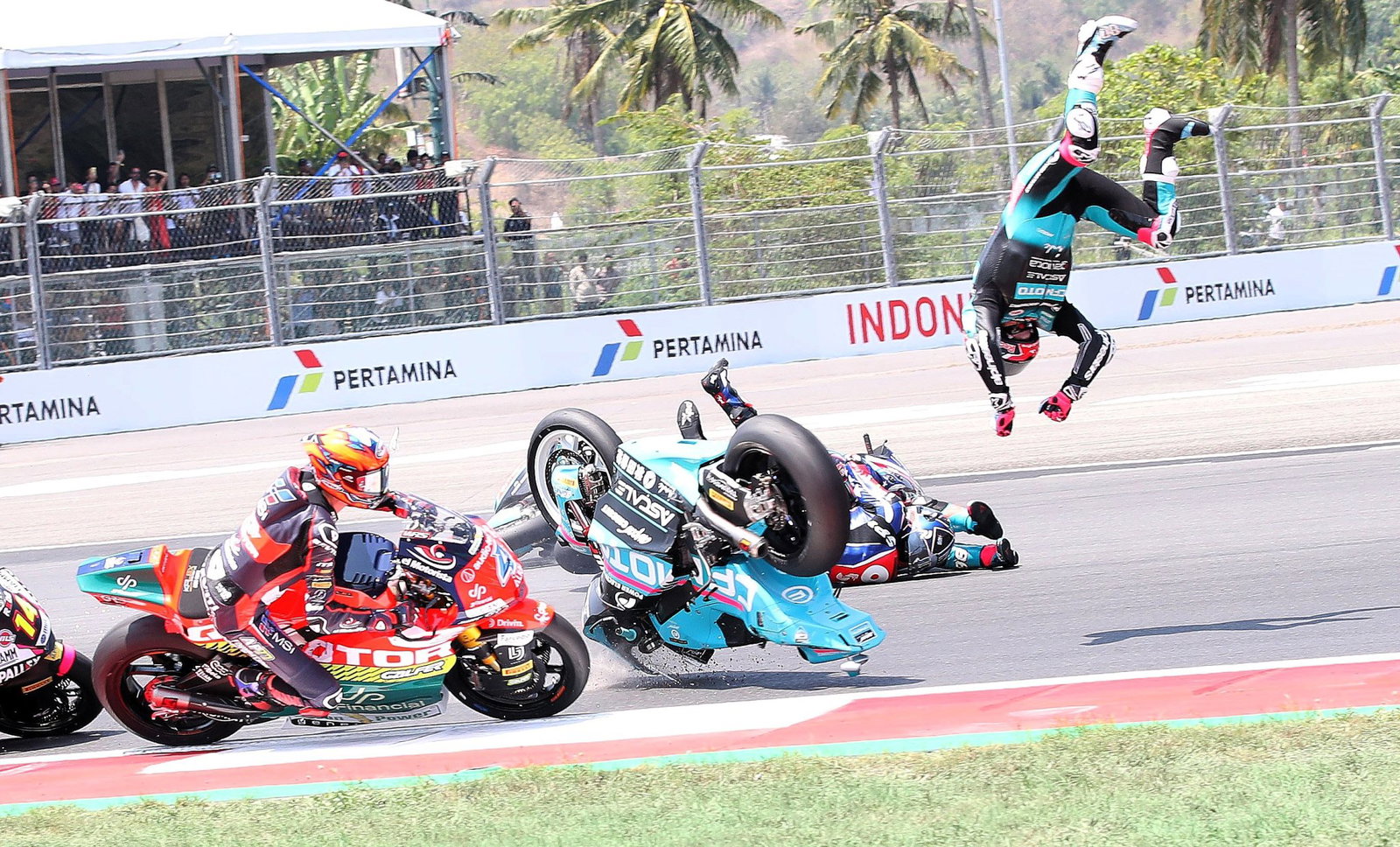 David Alonso highside, start, 2026 Mandalika Moto2 Grand Prix.