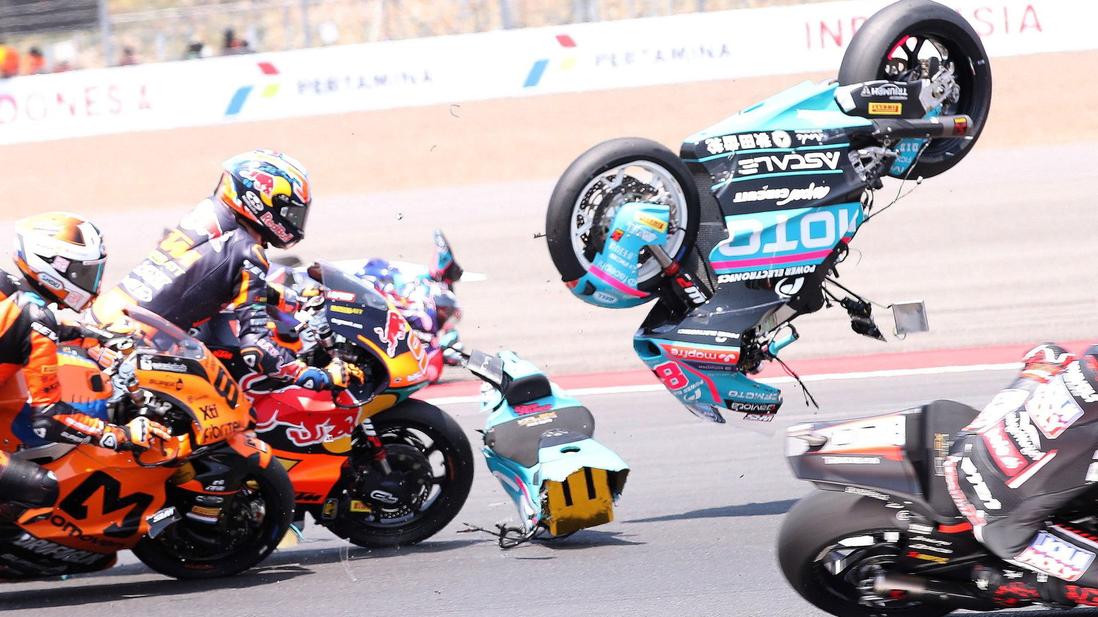 David Alonso highside, start, 2026 Mandalika Moto2 Grand Prix.