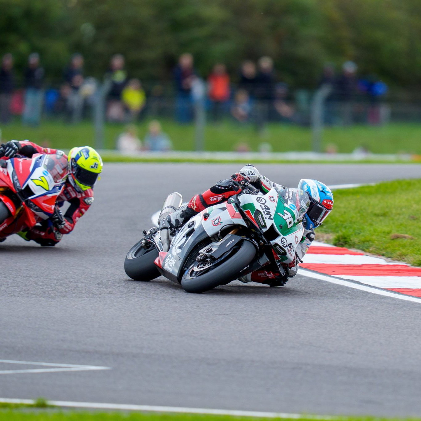 Ryan Vickers, Max Cook, Donington Park, 2026, Showdown