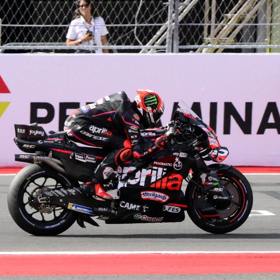 Marco Bezzecchi wins 2025 Mandalika Sprint.
