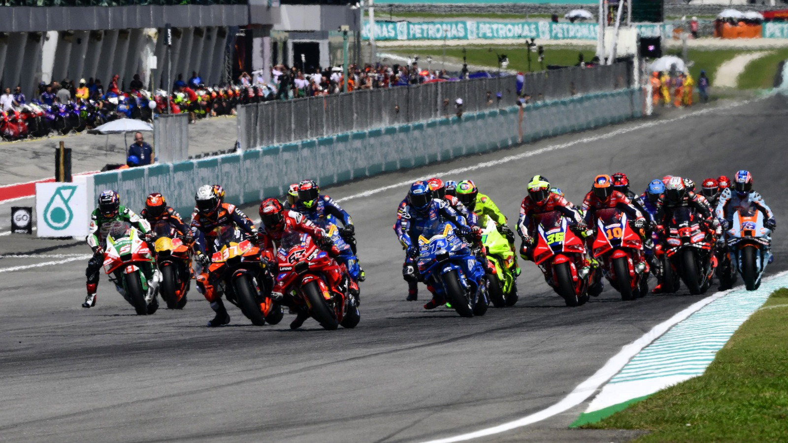 Start, 2025 Malaysian MotoGP.