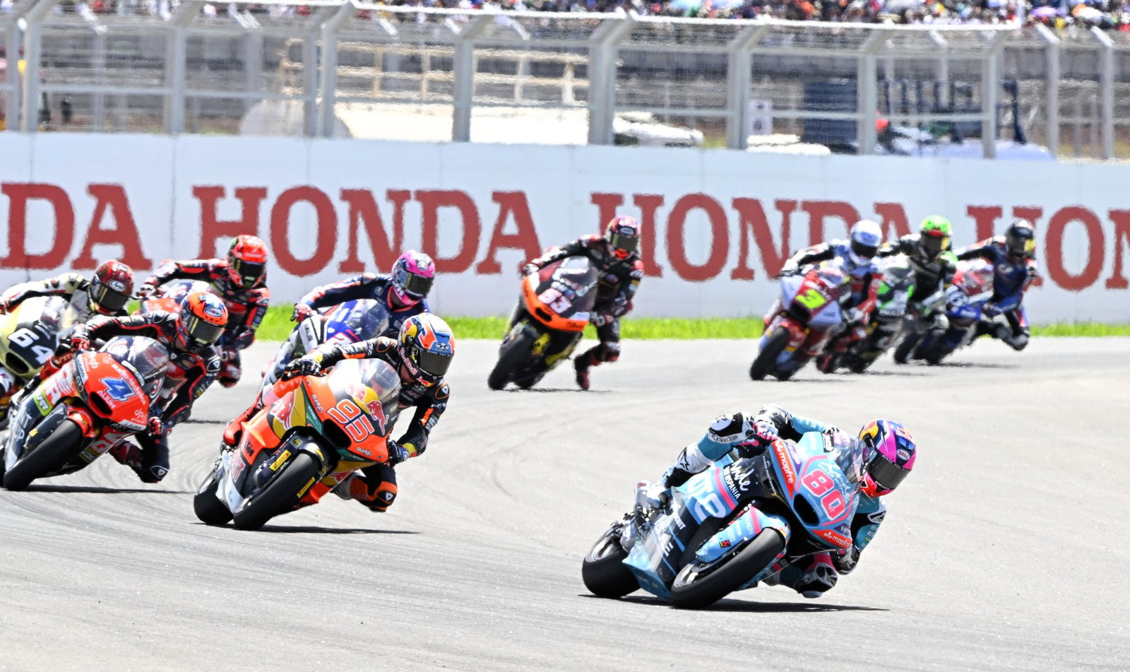 David Alonso leads Brazilian Moto2 Grand Prix.