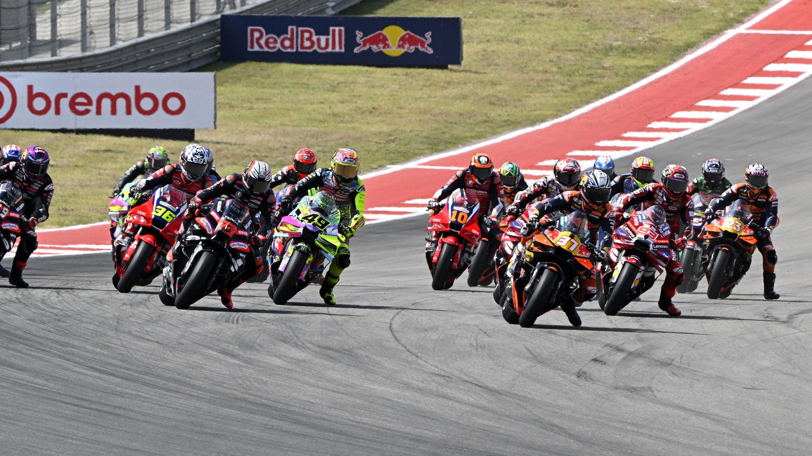 Before the front holeshot ban: Acosta leads into Turn 1 at COTA.