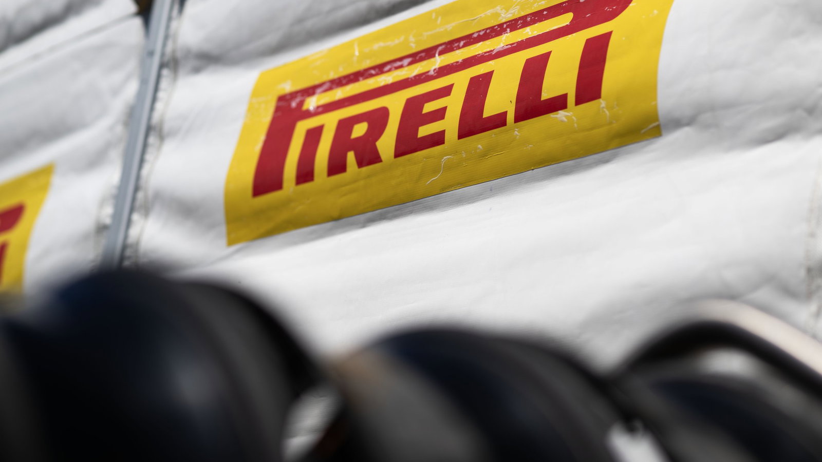 Pirelli becomes MotoGP tyre supplier in 2027