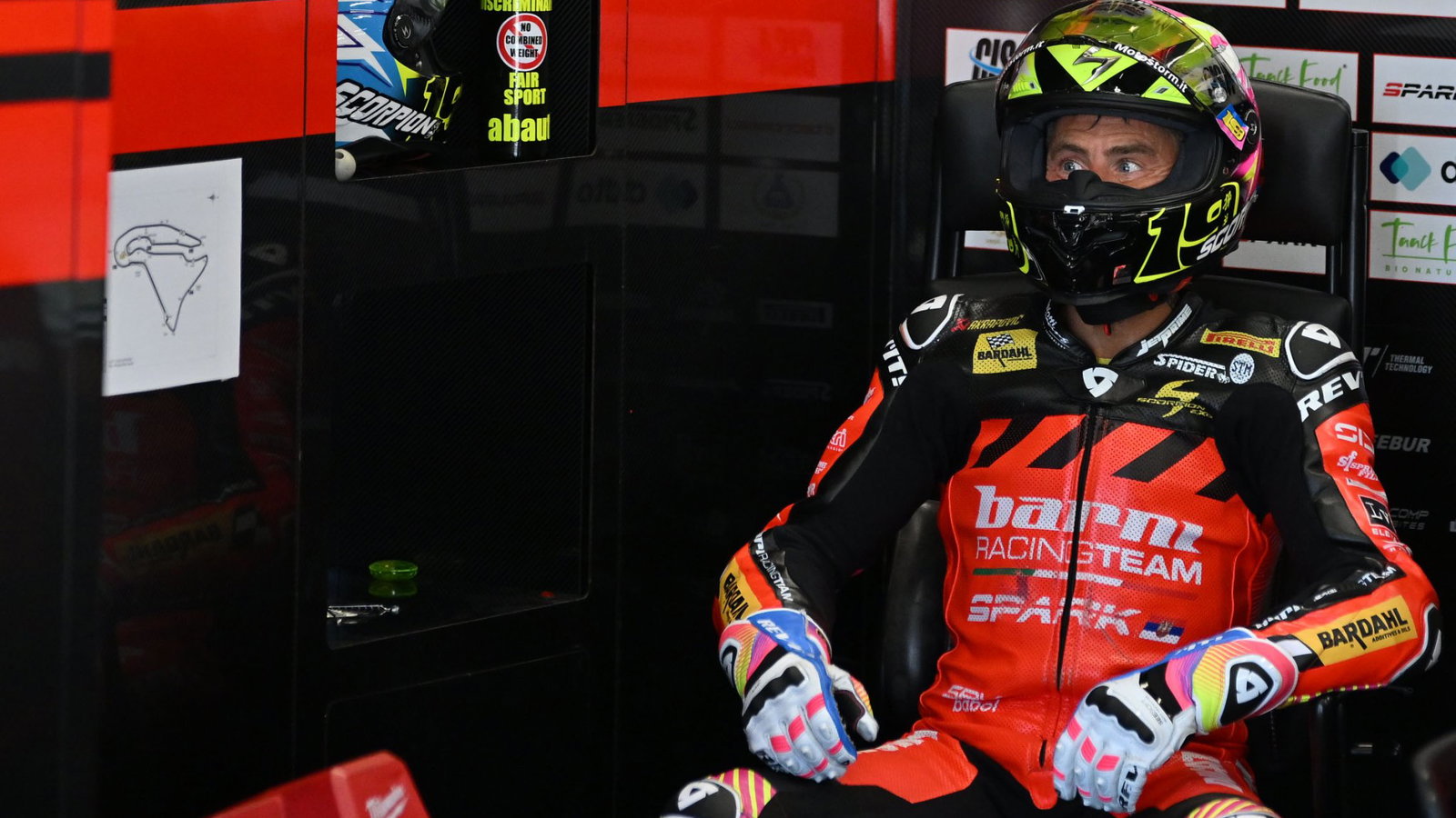 Alvaro Bautista, 2026 Italian WorldSBK, pit box. Credit: Gold and Goose.