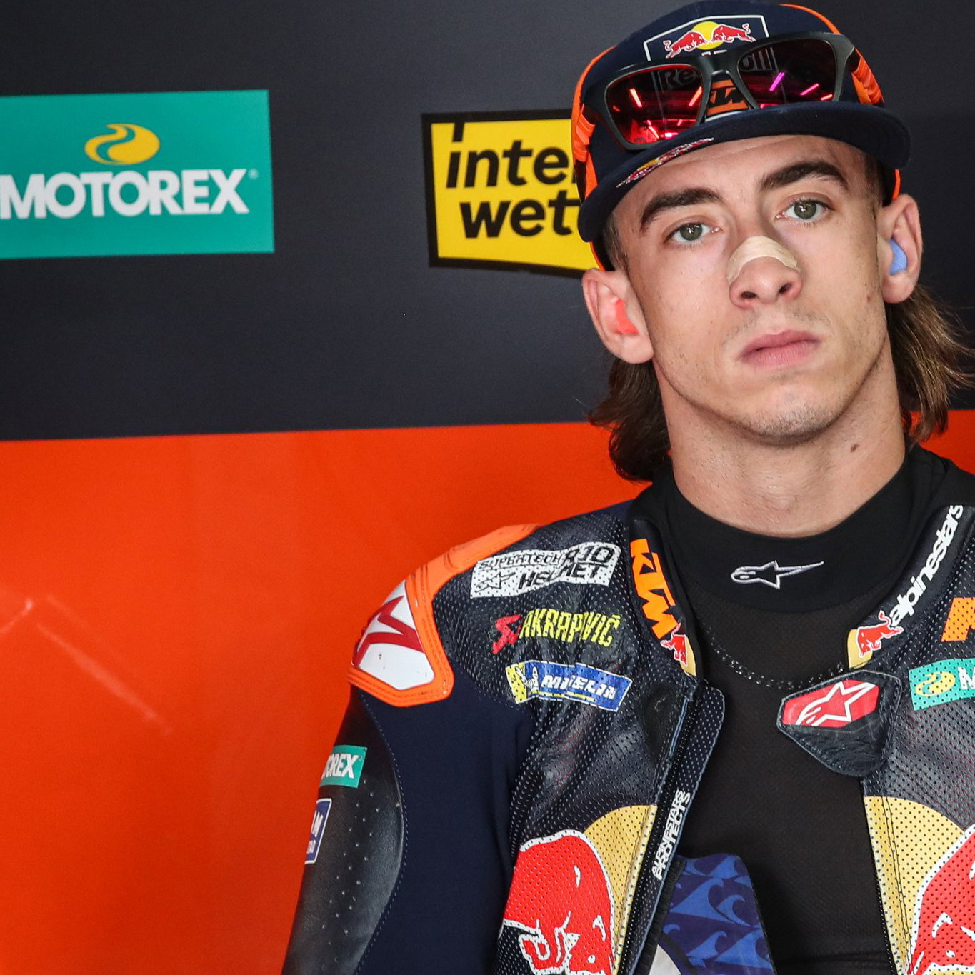 Pedro Acosta, 2026 MotoGP Japanese Grand Prix, pit box. Credit: Gold and Goose.