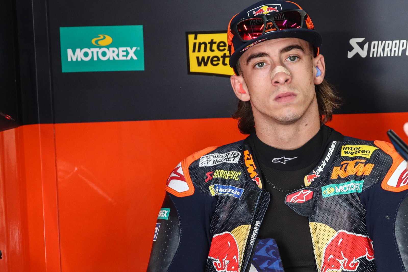 Pedro Acosta, 2026 MotoGP Japanese Grand Prix, pit box. Credit: Gold and Goose.