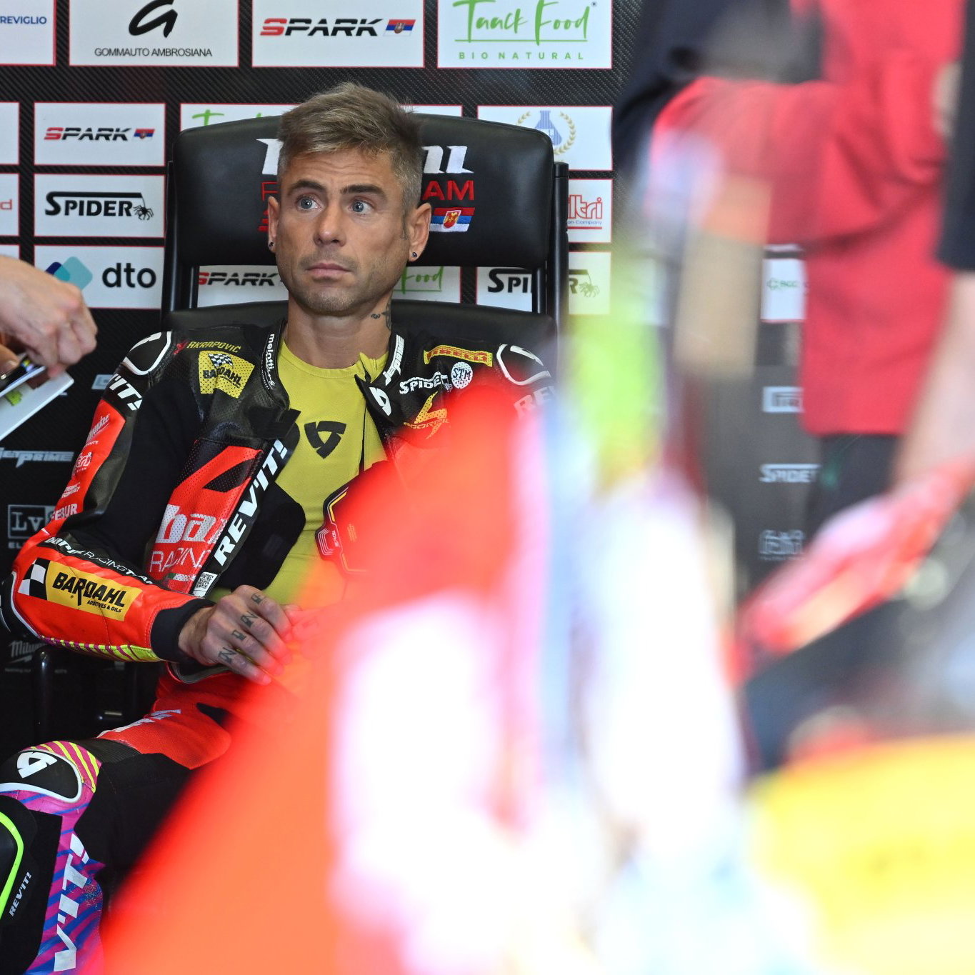 Alvaro Bautista, 2026 Estoril WorldSBK, pit box. Credit: Gold and Goose.
