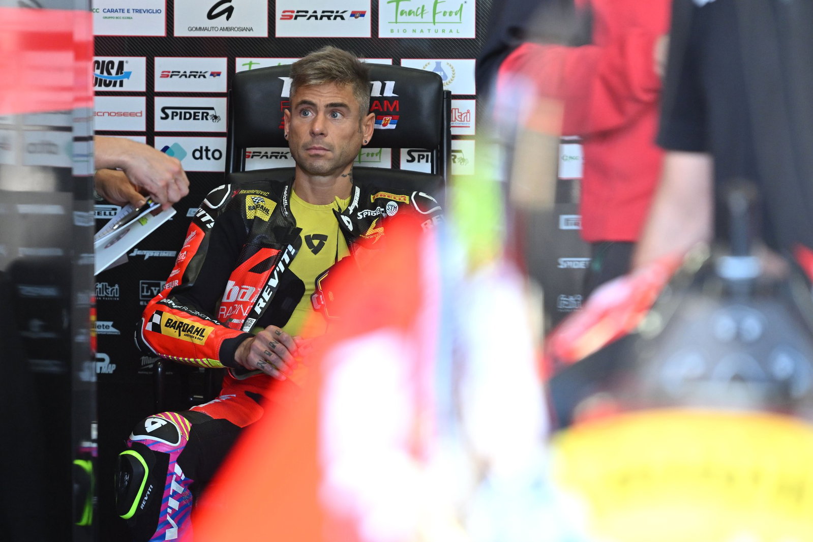 Alvaro Bautista, 2026 Estoril WorldSBK, pit box. Credit: Gold and Goose.