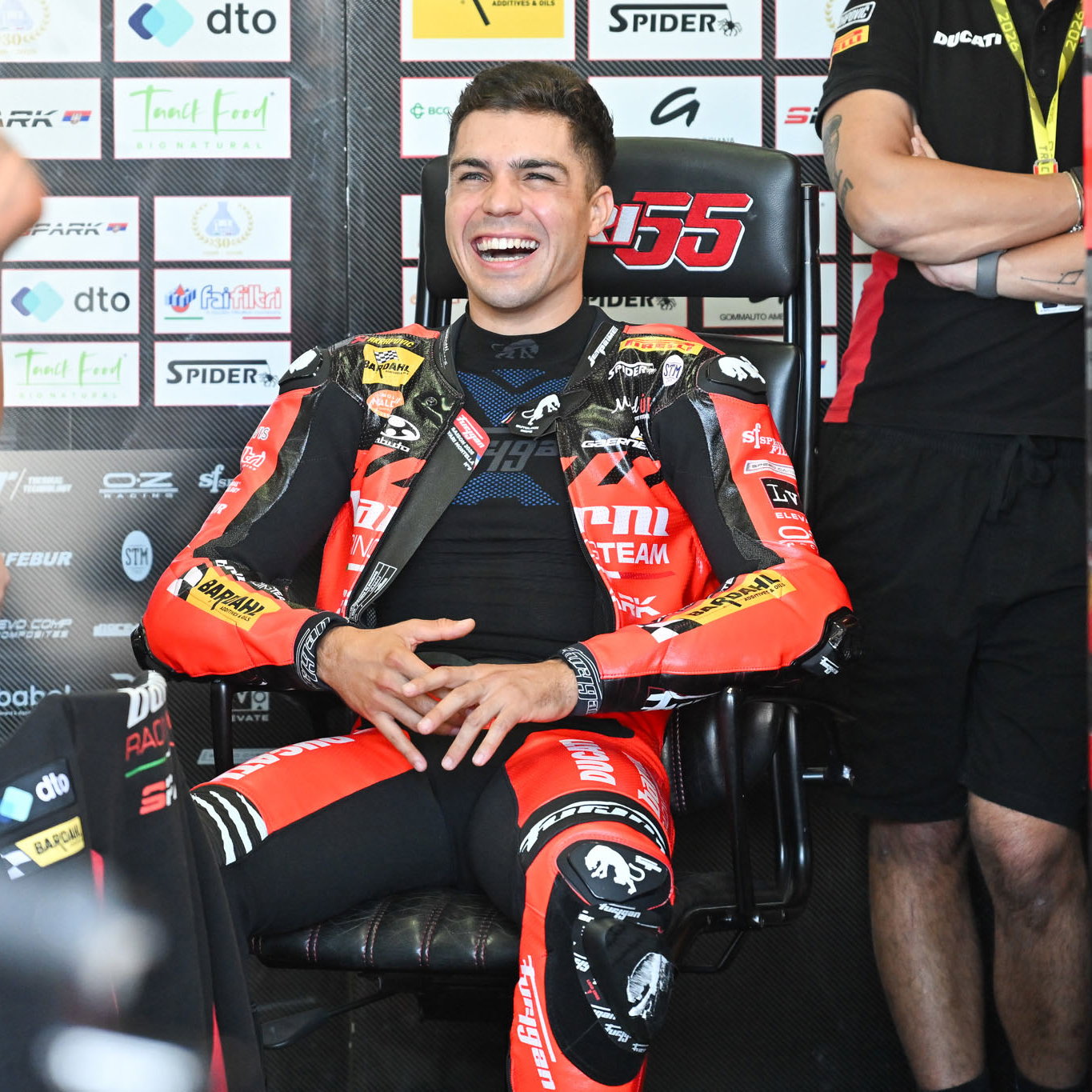 Yari Montella, 2026 Estoril WorldSBK, pit box. Credit: Gold and Goose.