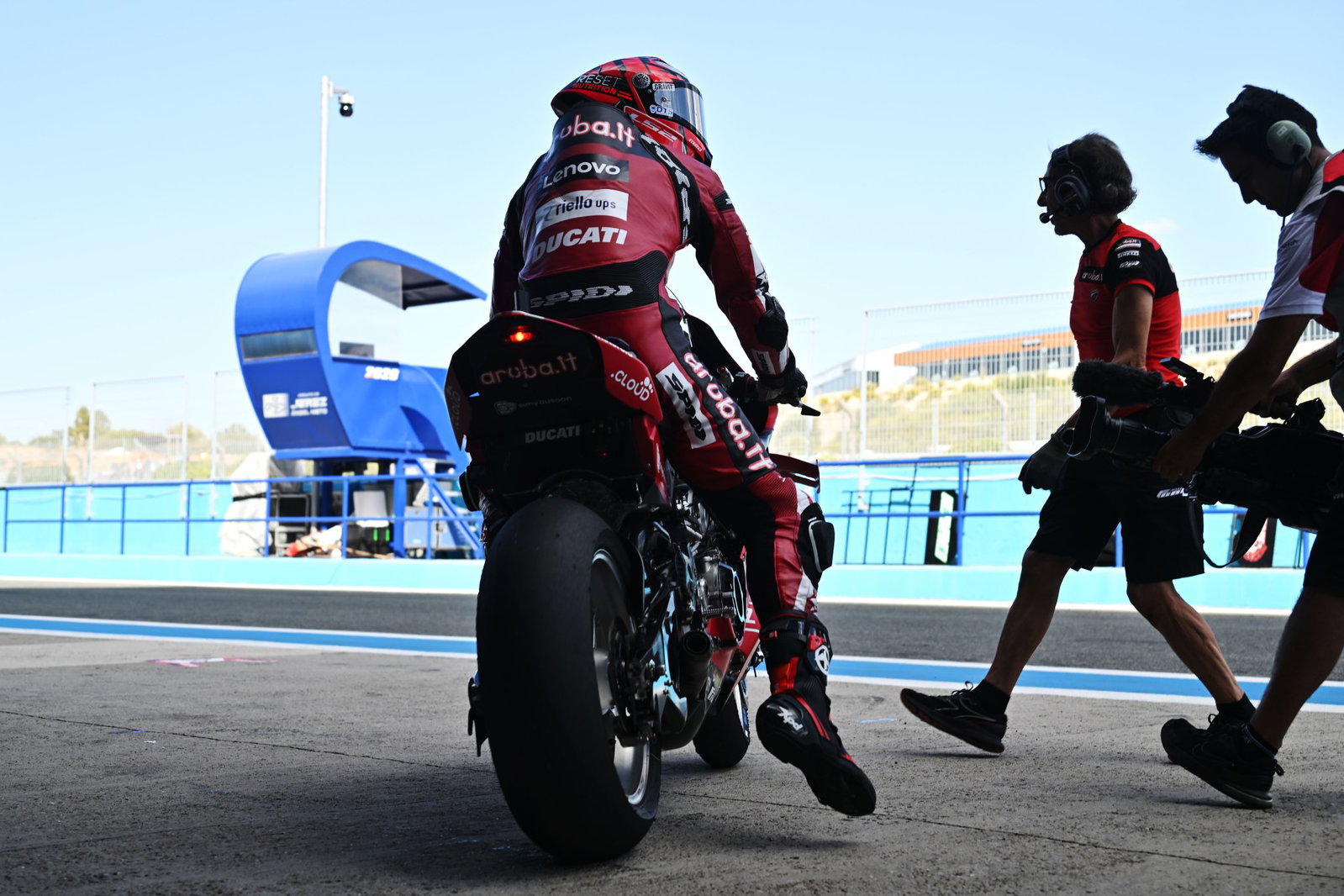 Iker Lecuona, 2026 Spanish WorldSBK, leaving pit box. Credit: Gold and Goose.