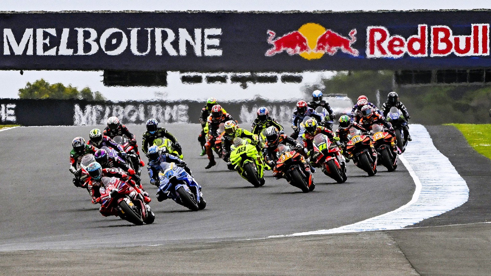 Photo : Crash.net Marc Márquez prend la tête du MotoGP après la chute de Jorge Martín