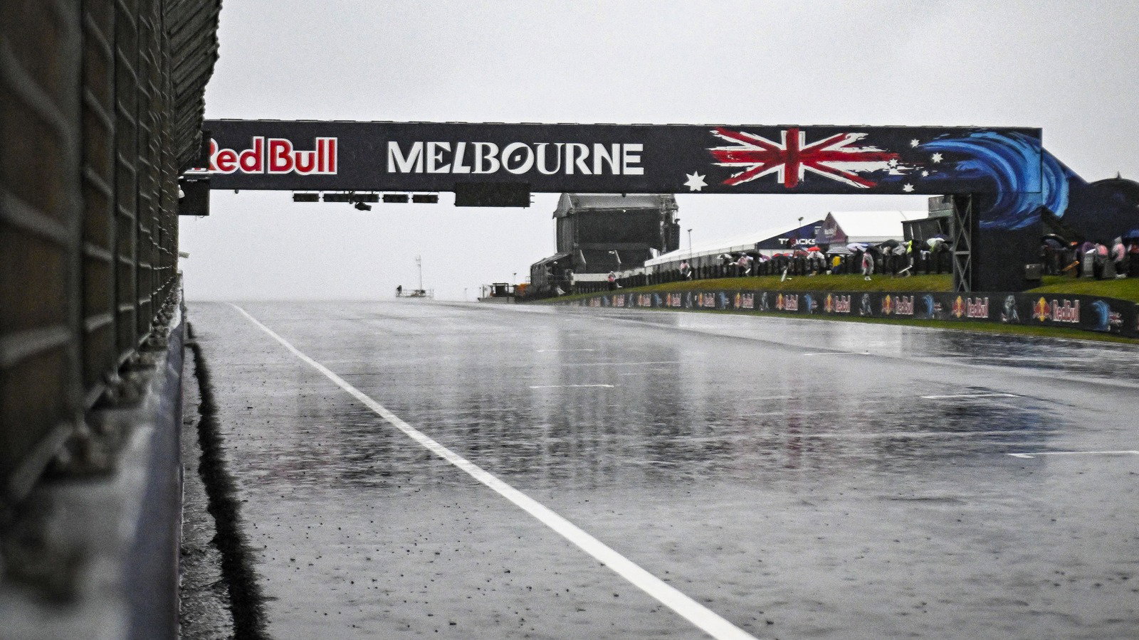 Rain delay on Sunday at Phillip Island, 2026 Australian MotoGP.