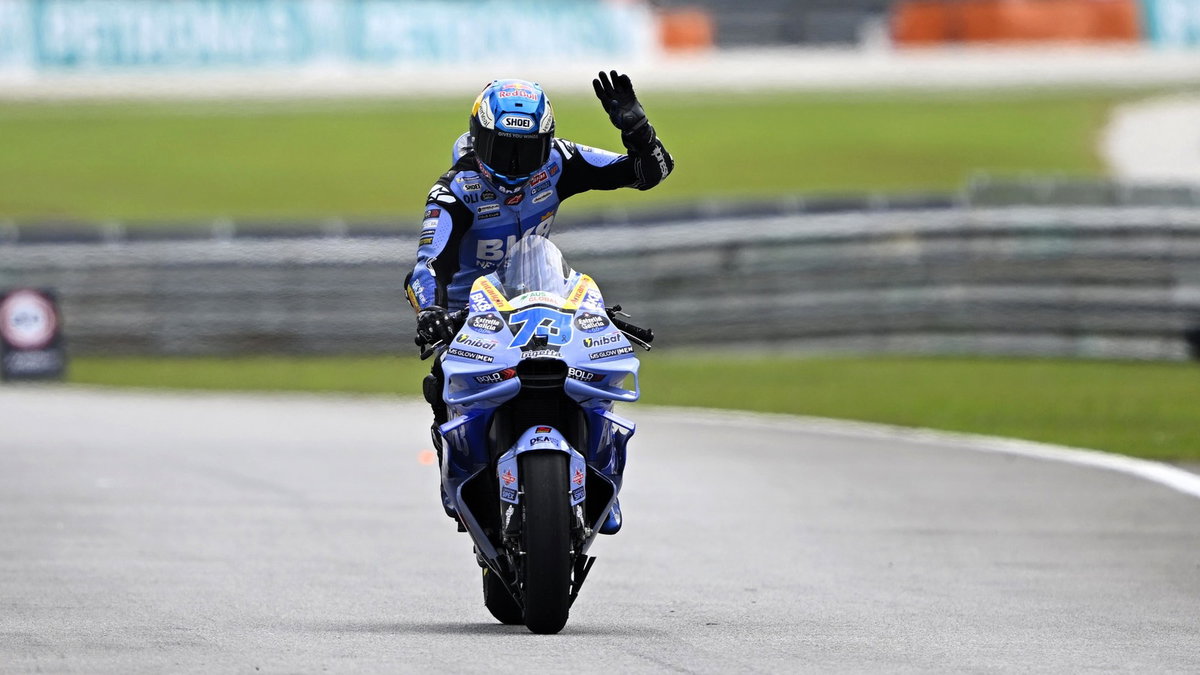 Alex Marquez snatches Sepang MotoGP pole