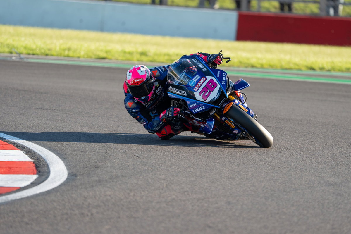 Progress for Bradley Ray but rear grip keeps him from Donington BSB podium