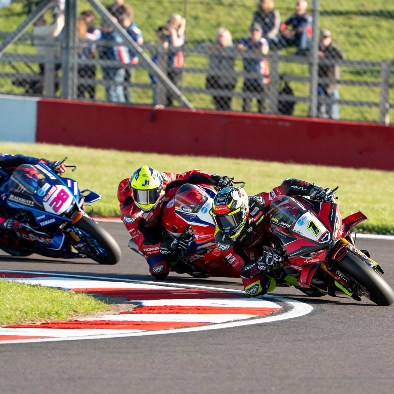 Kyle Ryde, Ryan Vickers and Bradley Ray, Race 1 at Donington Park Showdown
