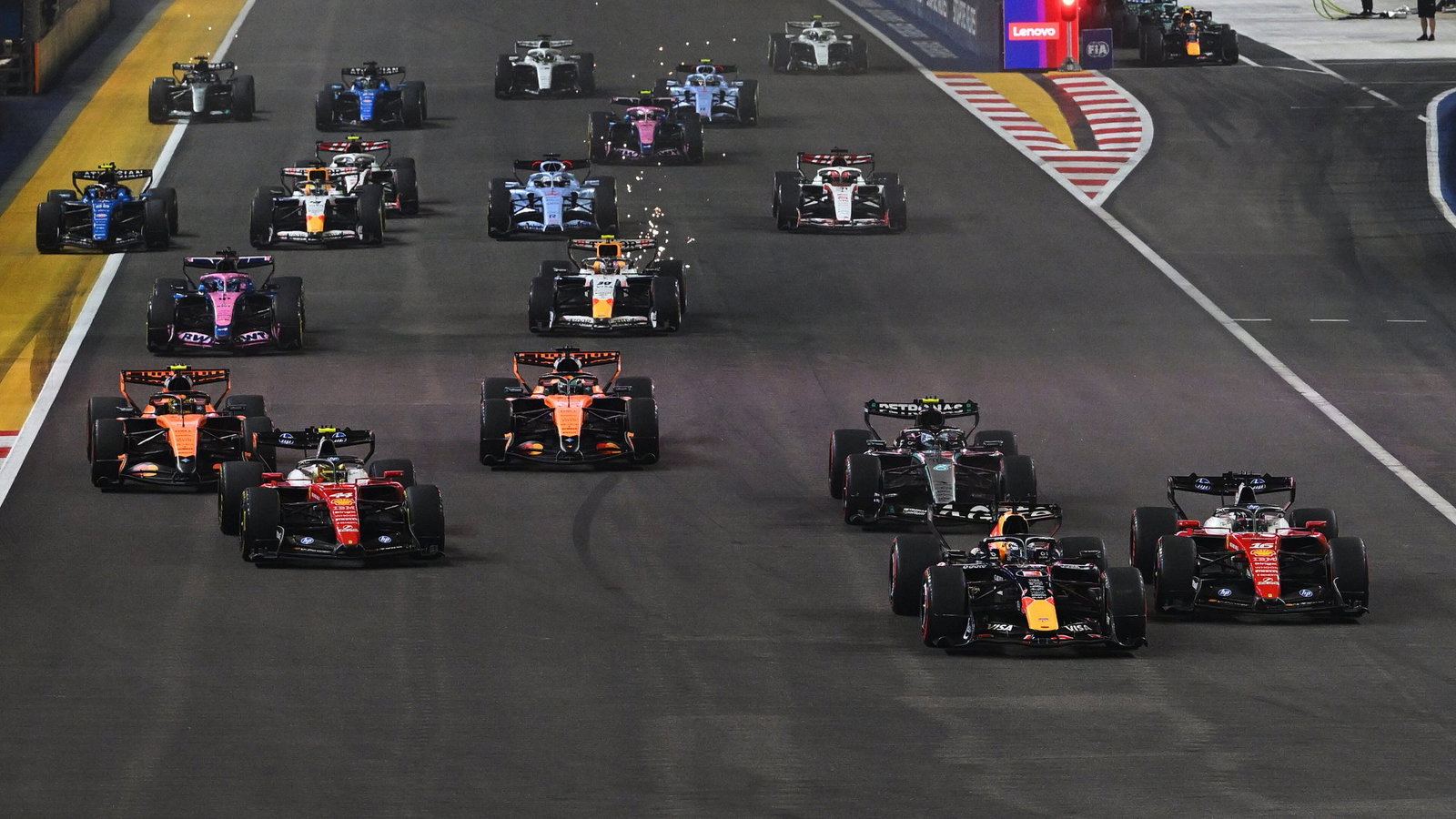 The start of the F1 Singapore Grand Prix