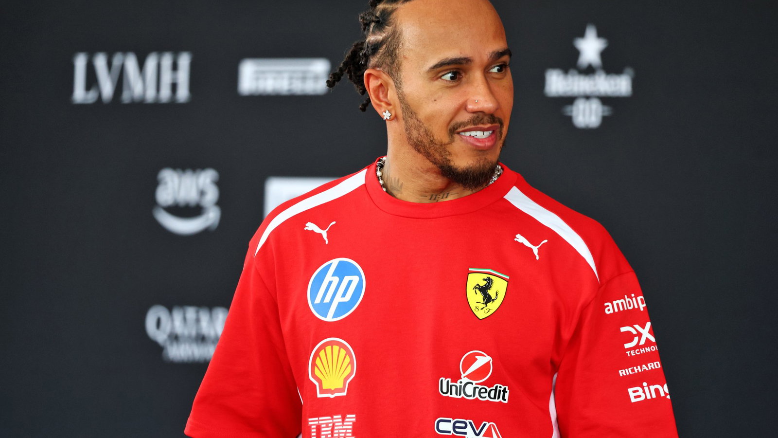 Lewis Hamilton has heaped praise on Fernando Alonso